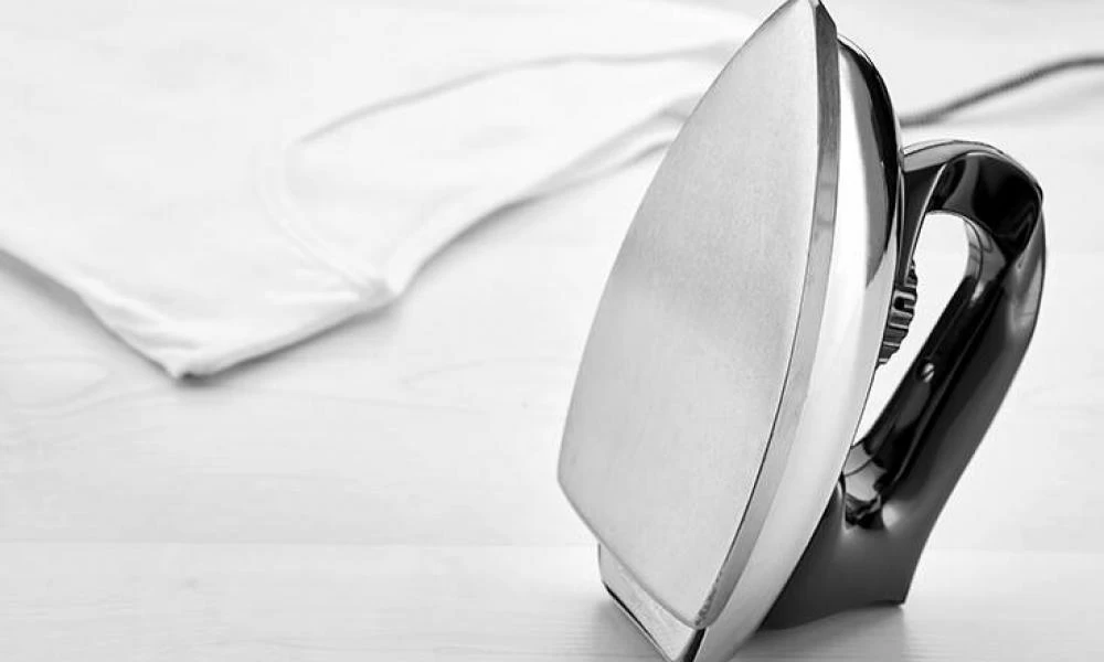 Ρωσία: Βρέθηκαν σίδερα σιδερώματος ξένης προέλευσης «με ενσωματωμένο σύστημα υποκλοπών»